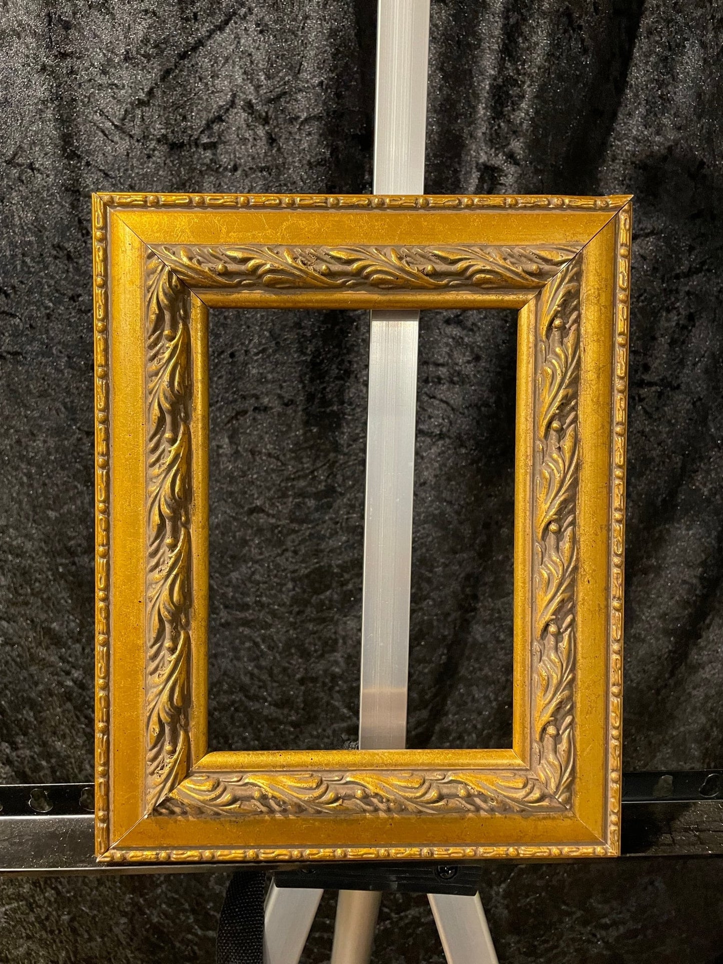 Feather's Edge Vintage Wooden Picture Frames - Variety of Sizes