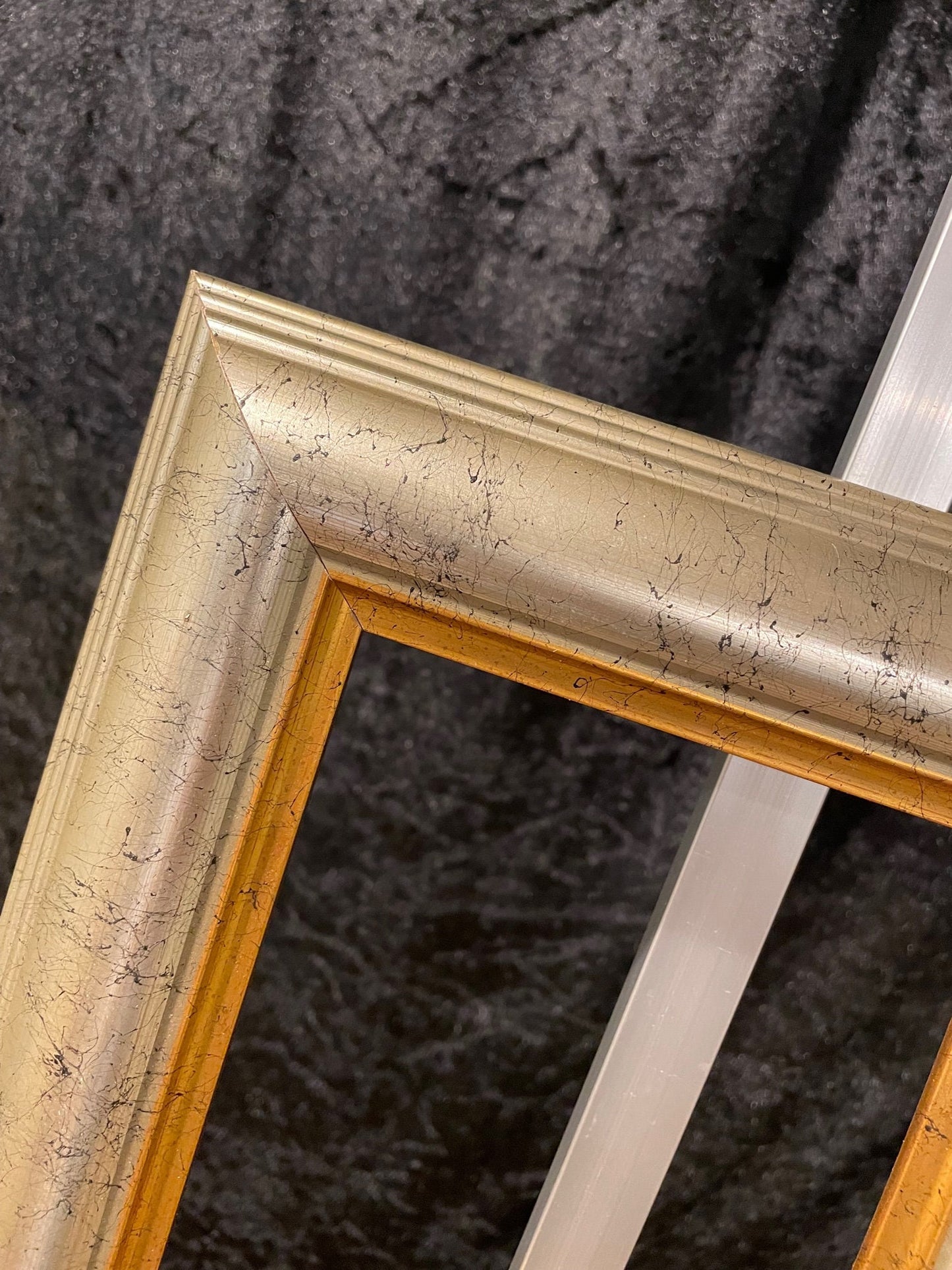 Brutus's Best - Vintage Wooden Picture Frames - Variety of Sizes