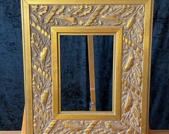 Golden Elm Vintage Wooden Picture Frames - Variety of Sizes