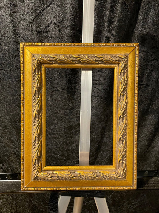 Feather's Edge Vintage Wooden Picture Frames - Variety of Sizes